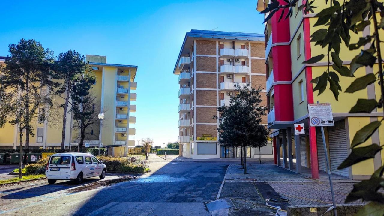 Franco Vila Bibione Exterior foto
